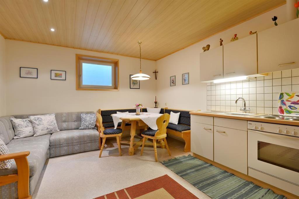 Haus Mueller Eleonore Bed & Breakfast Soll Luaran gambar